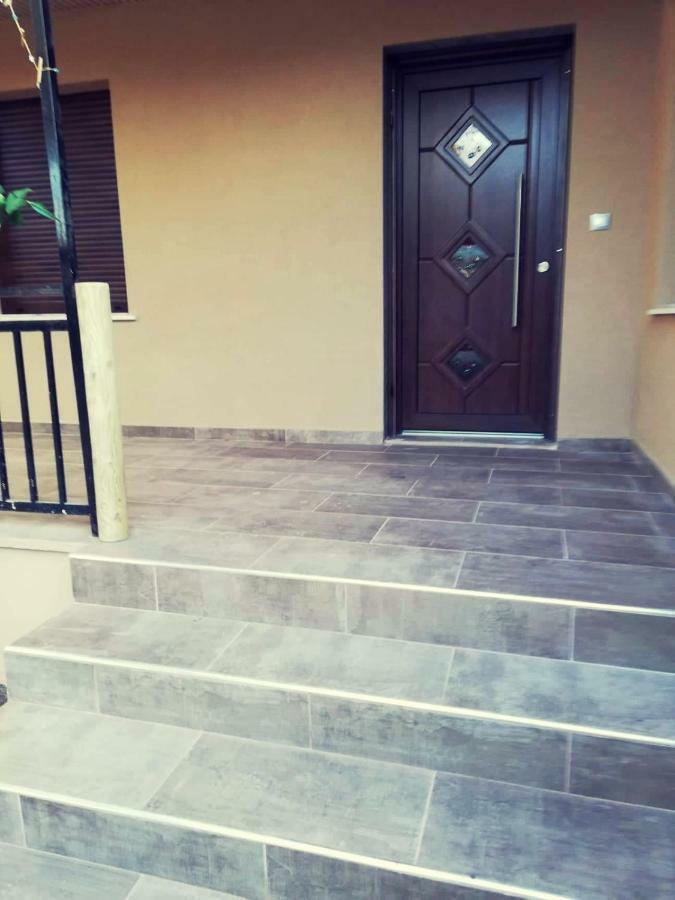 John And Tania'S Garden Villa Prinos  Exterior photo